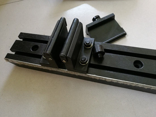 萬能拉壓力試驗機三點彎曲實驗步驟是什麼?